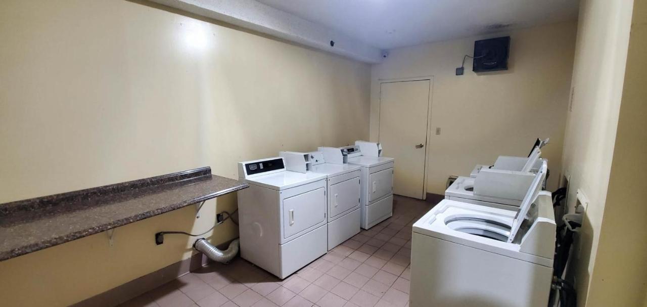 Motel 6 Savannah Ga Gateway & I95 Buitenkant foto