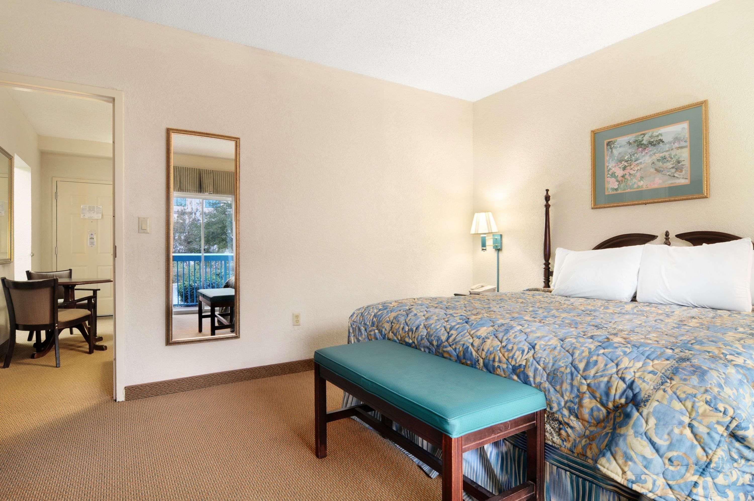 Motel 6 Savannah Ga Gateway & I95 Buitenkant foto