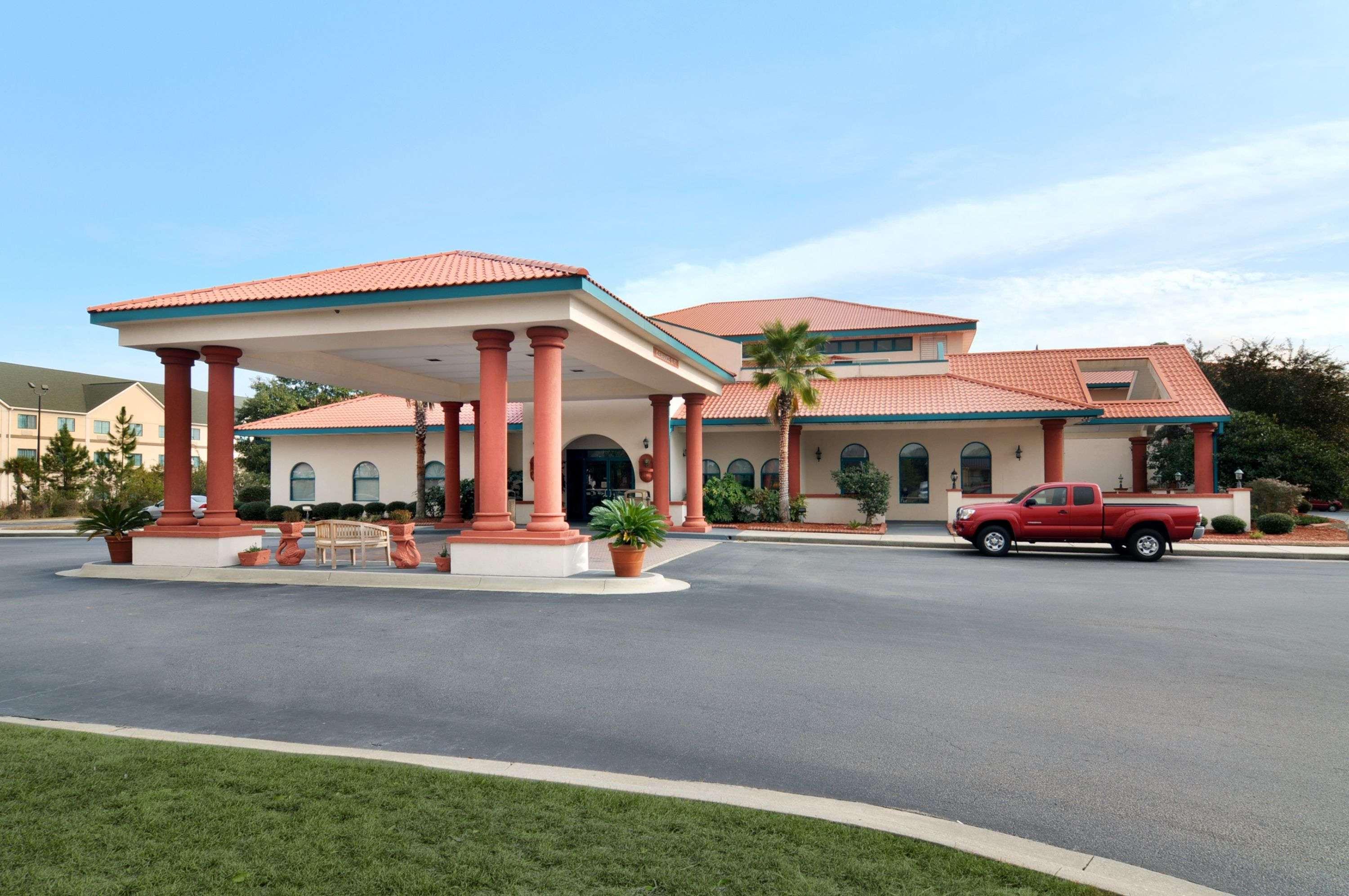 Motel 6 Savannah Ga Gateway & I95 Buitenkant foto