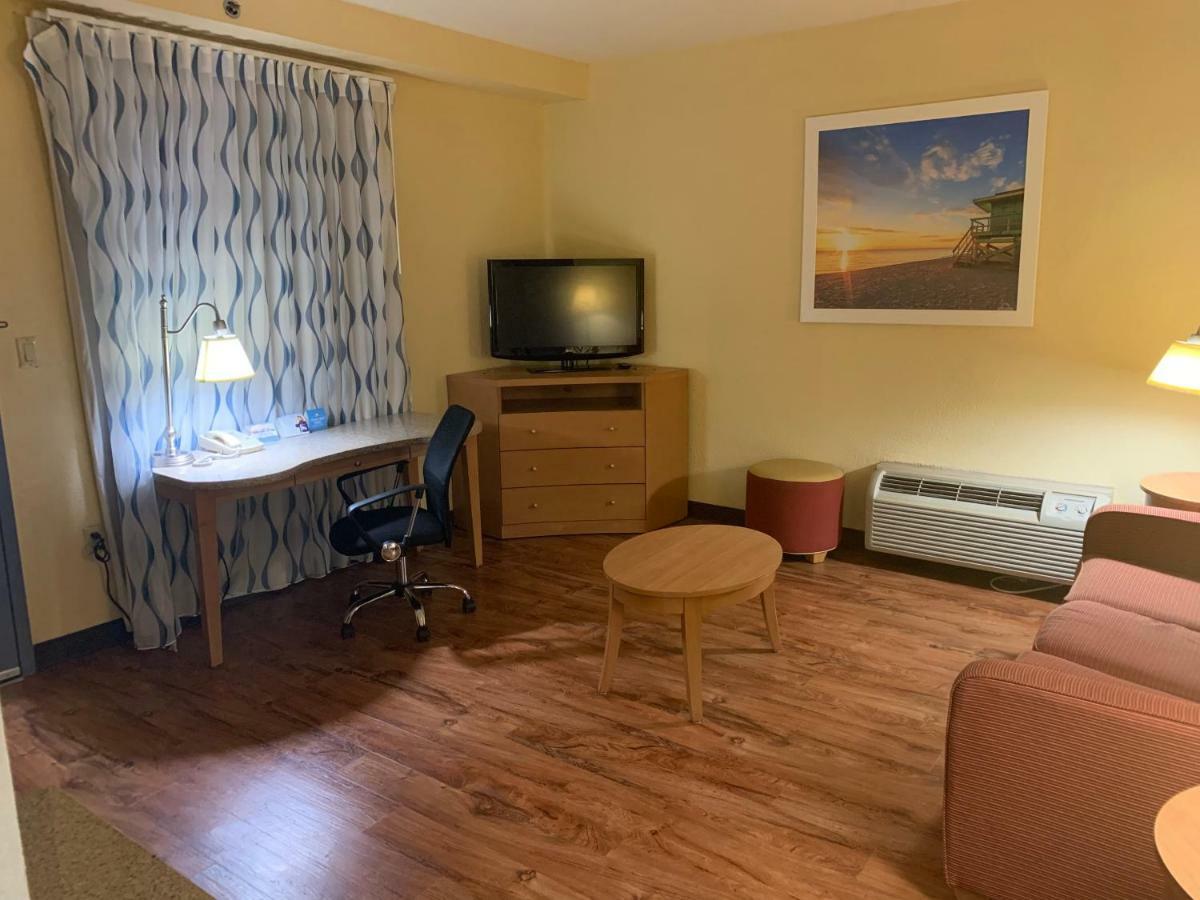 Motel 6 Savannah Ga Gateway & I95 Buitenkant foto